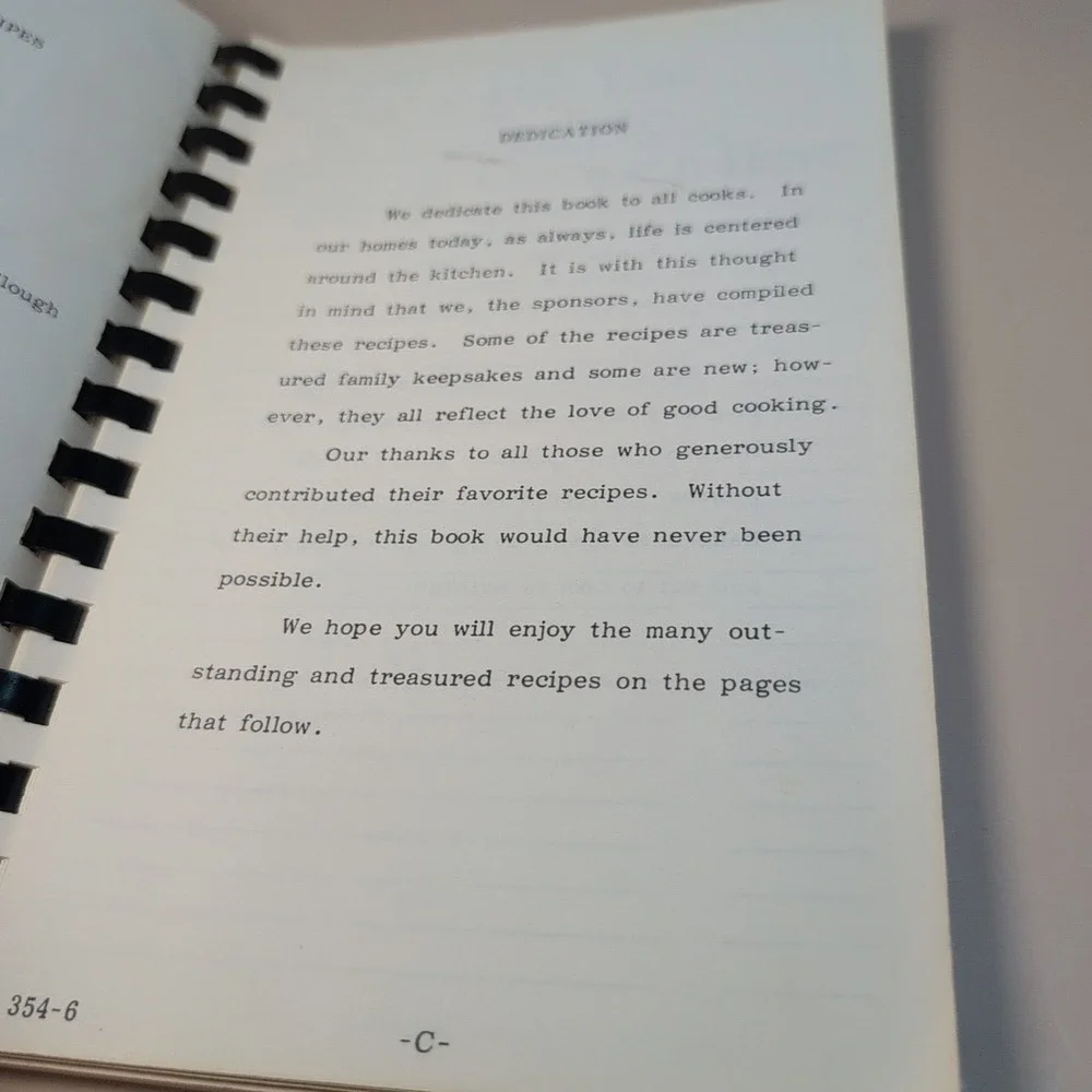 Butter N Love‎ Recipes 1984 Brighton Township PTA Cookbook Plastic Comb Bound